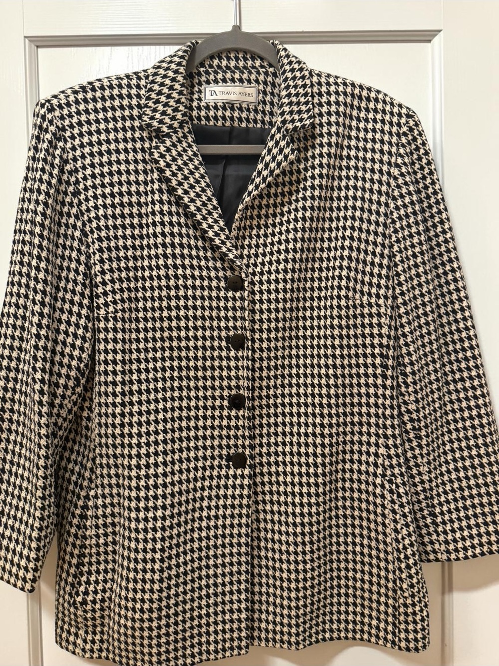 Vintage Skirt Suit 100 💯 Silk 80’s Old Money Power Suit